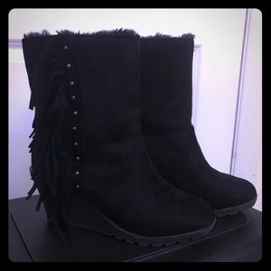 Fringe Wedge Boots